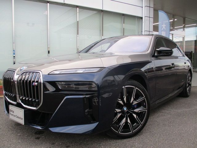 BMW BMW i7 2024