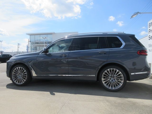 BMW BMW X7 2025