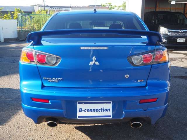 MITSUBISHI GALANT FORTIS 4WD 2010