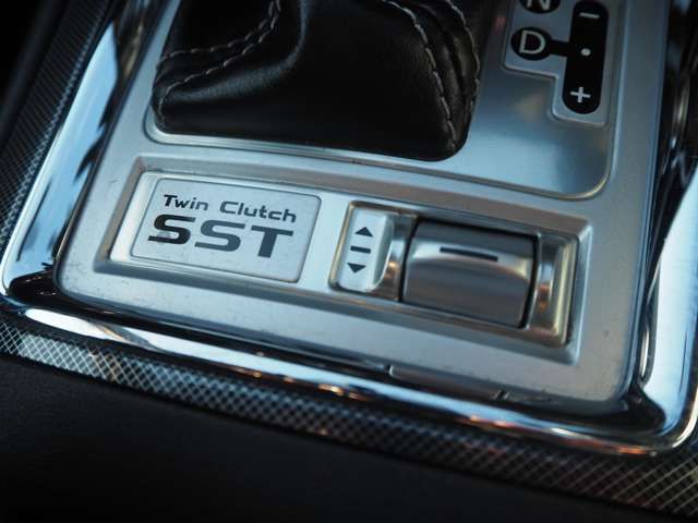 MITSUBISHI GALANT FORTIS 4WD 2010