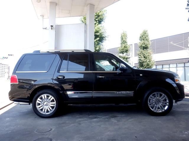 LINCOLN LINCOLN NAVIGATER 4WD 2012