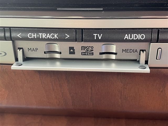 TOYOTA LEXUS LS600h 2014