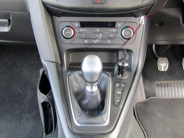 FORD FORD FOCUS hatchback 2018