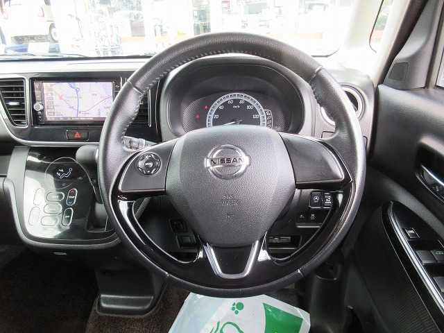 NISSAN DAYZ ROOX 2020