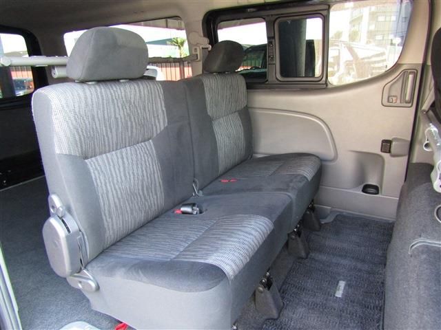 NISSAN NV350 CARAVAN 2020