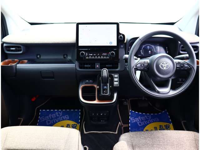 TOYOTA SIENTA HYBRID 2024