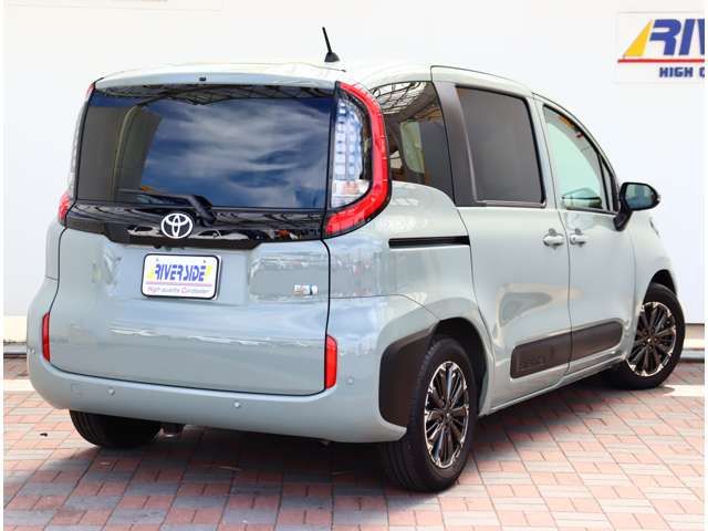 TOYOTA SIENTA HYBRID 2024