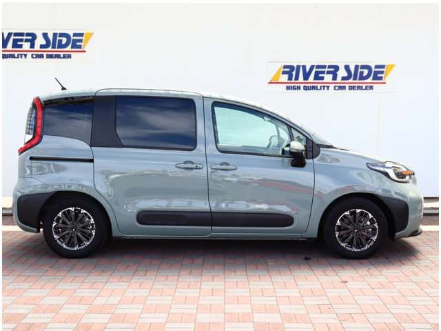 TOYOTA SIENTA HYBRID 2024