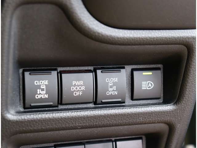 TOYOTA SIENTA HYBRID 2024