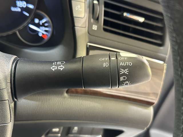 NISSAN FUGA HYBRID 2013