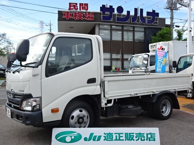TOYOTA DYNA 2019