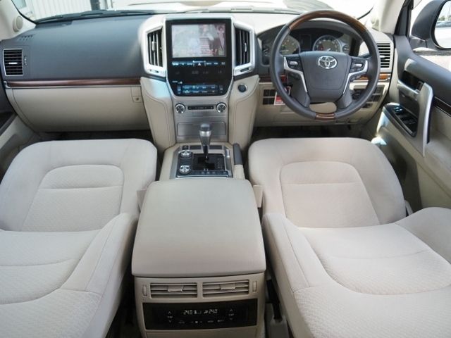 TOYOTA LANDCRUISER wagon 2018