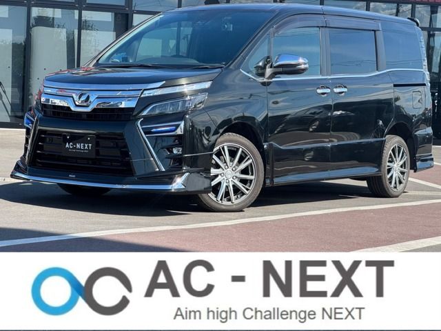 TOYOTA VOXY 4WD 2019
