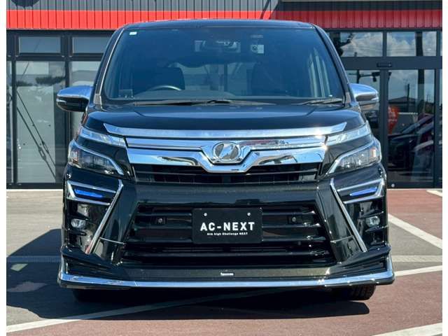 TOYOTA VOXY 4WD 2019