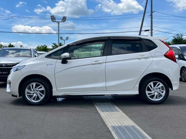 HONDA FIT HYBRID 2016