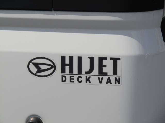 DAIHATSU HIJET deckvan 4WD 2023