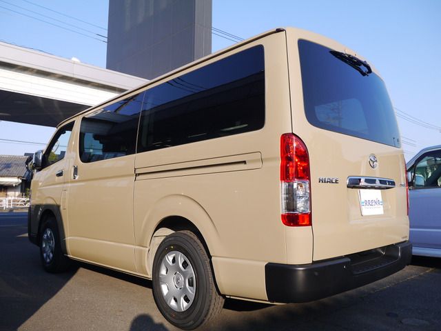 TOYOTA HIACE van 2WD 2025
