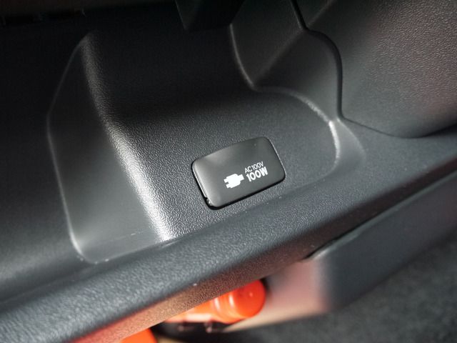 TOYOTA HIACE van 2WD 2025