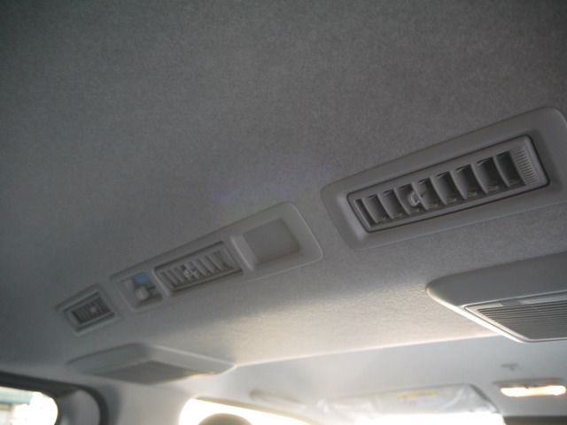 TOYOTA HIACE van 2WD 2025