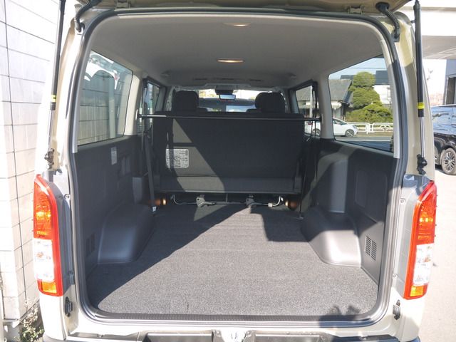 TOYOTA HIACE van 2WD 2025