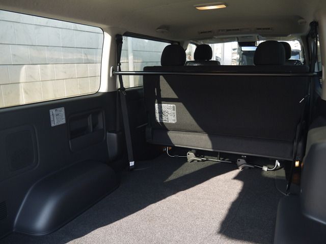 TOYOTA HIACE van 2WD 2025