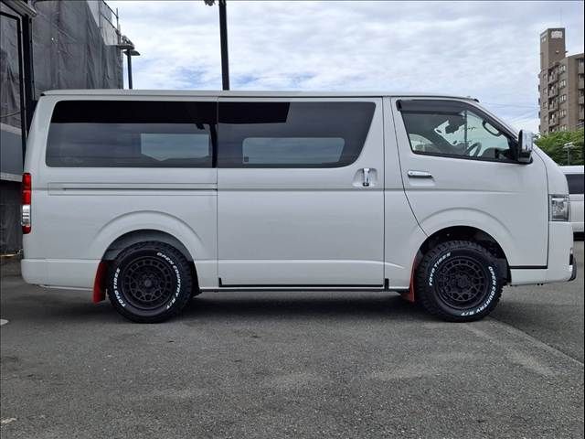 TOYOTA HIACE van 4WD 2025