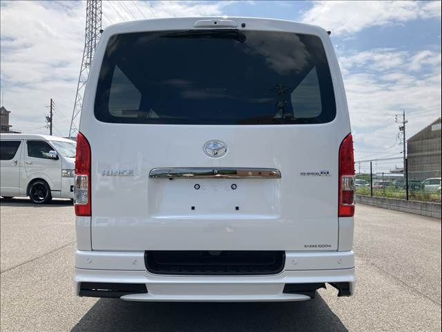 TOYOTA HIACE van 2WD 2025
