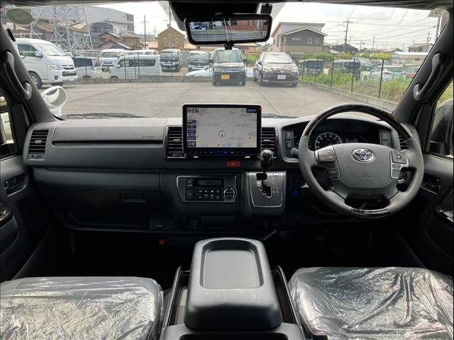 TOYOTA HIACE van 2WD 2025