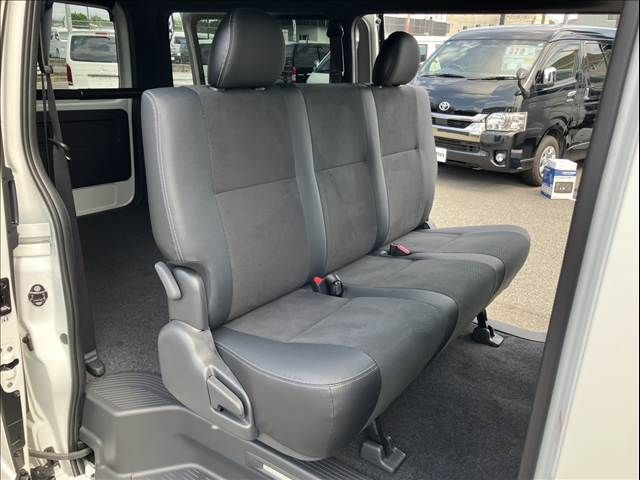 TOYOTA HIACE van 2WD 2025