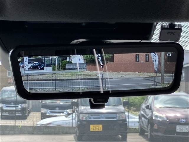 TOYOTA HIACE van 2WD 2025