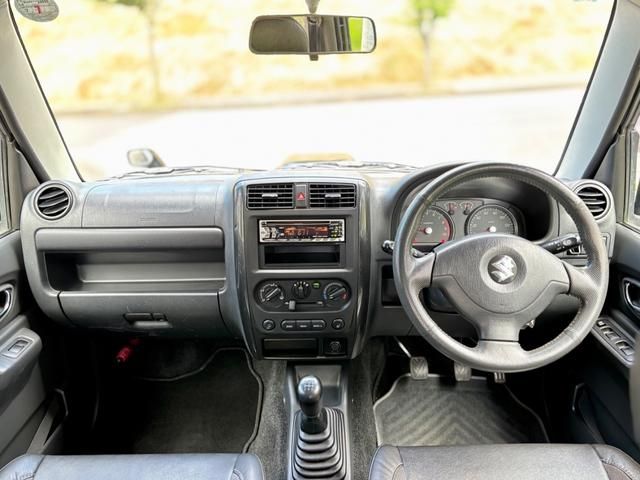 SUZUKI JIMNY 4WD 2011