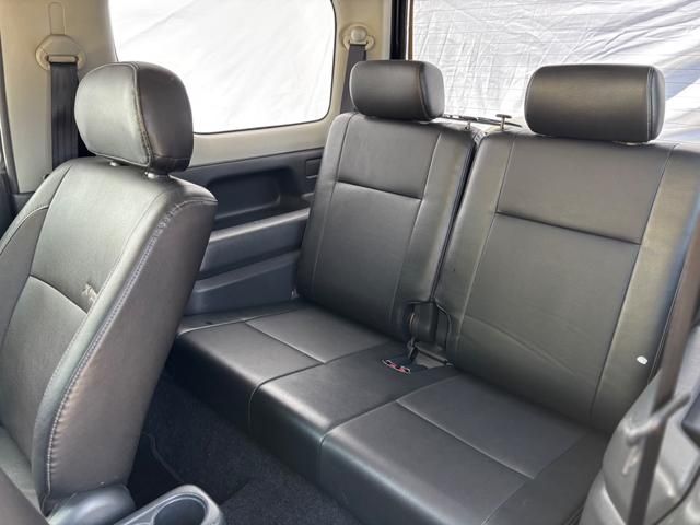 SUZUKI JIMNY 4WD 2011