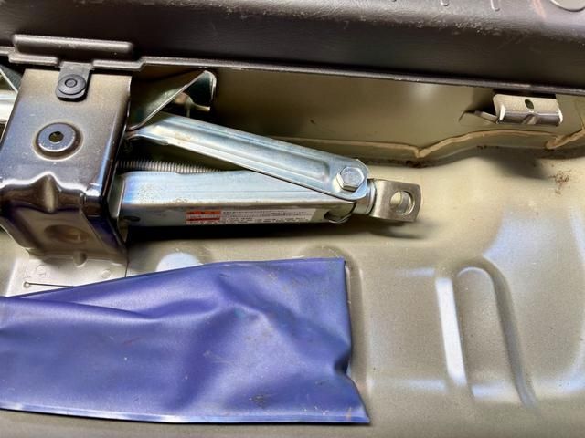 SUZUKI JIMNY 4WD 2011