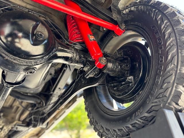 SUZUKI JIMNY 4WD 2011