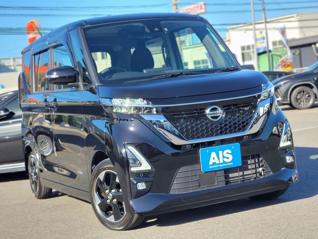 NISSAN ROOX 2020