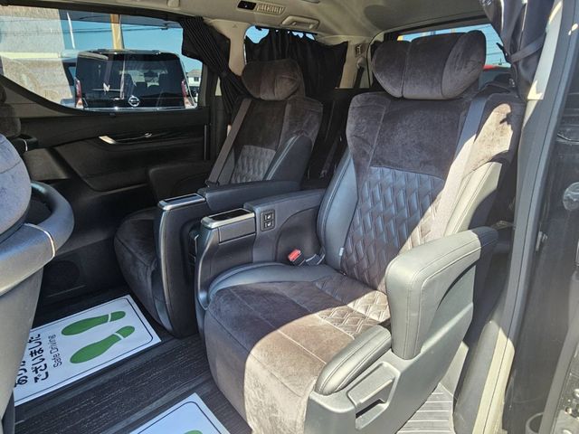 TOYOTA VELLFIRE 2016