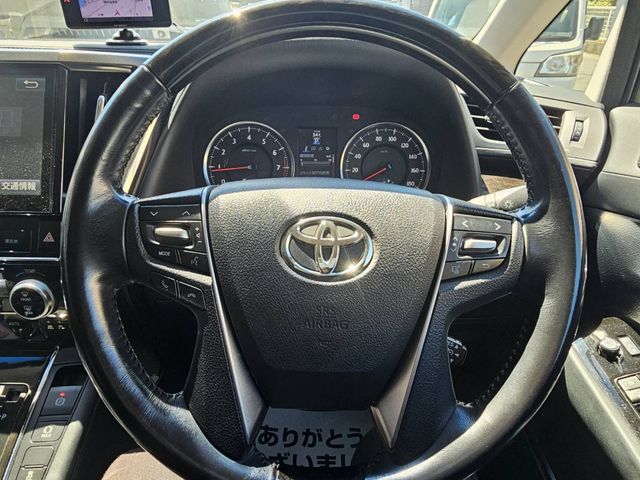 TOYOTA VELLFIRE 2016