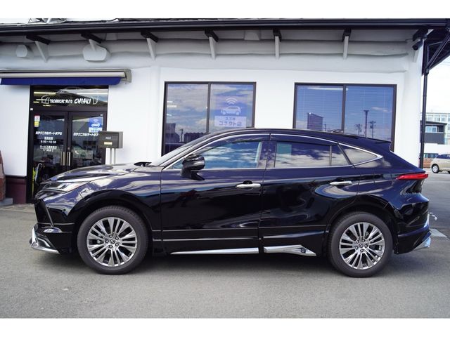 TOYOTA HARRIER 2WD 2023