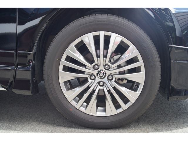 TOYOTA HARRIER 2WD 2023