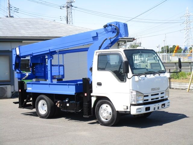 ISUZU ELF 2014