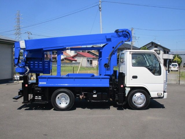 ISUZU ELF 2014