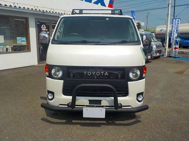 TOYOTA HIACE van 2WD 2021