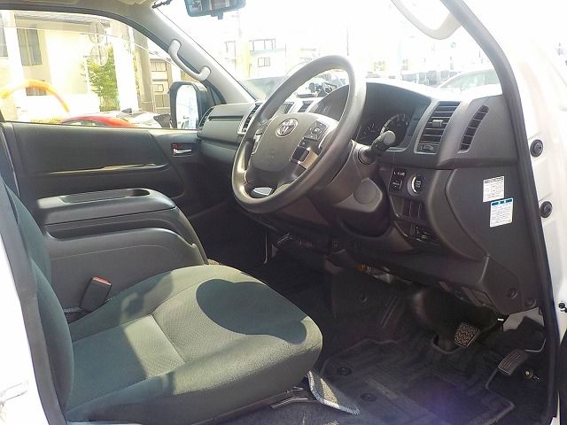 TOYOTA HIACE van 2WD 2021