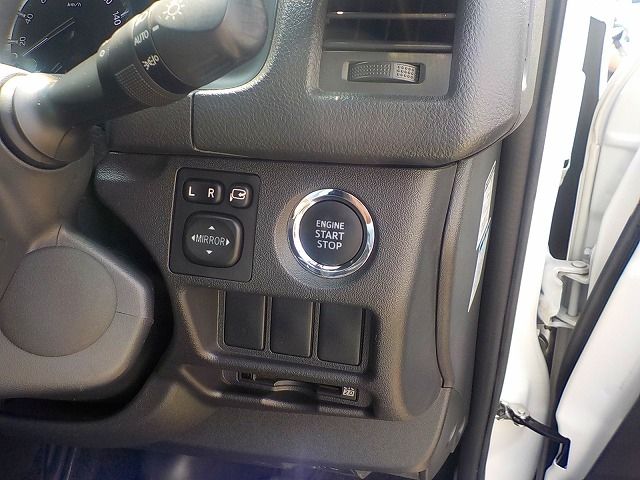 TOYOTA HIACE van 2WD 2021