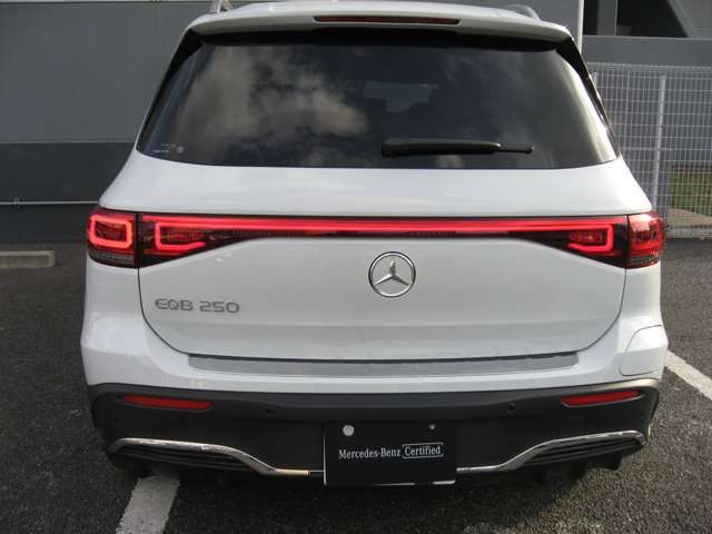MERCEDES BENZ MERCEDES BENZ EQB 2024