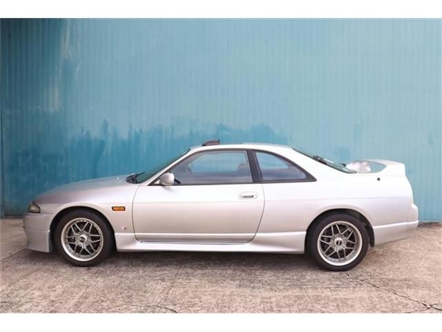 NISSAN SKYLINE coupe 1995