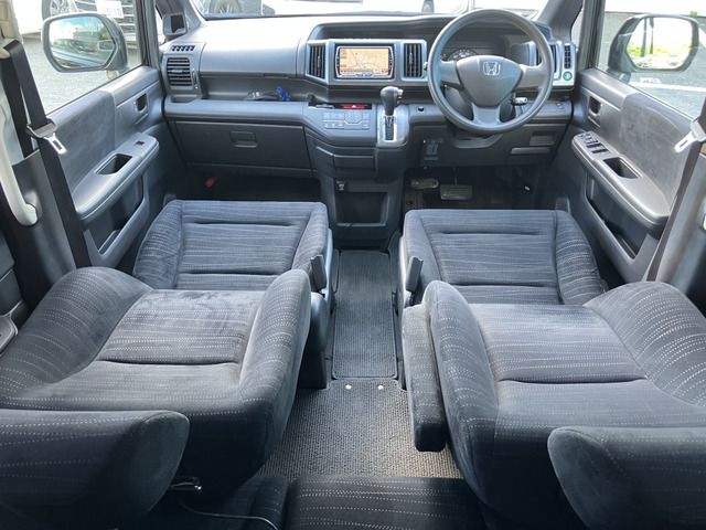 HONDA STEPWAGON 2010