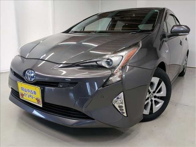 TOYOTA PRIUS 2016