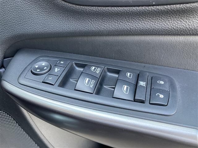 JEEP JEEP CHEROKEE 2019