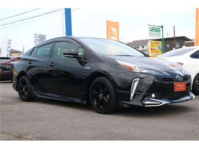 TOYOTA PRIUS 2020